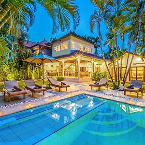 Berlin - Private 6 Bdr In With Pool And Garden Villa